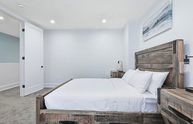 Downtown Collingwood Condos - Photo 14