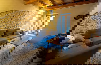 Foto 2 - Cozy Oasis With Lovely Backyard in Fethiye