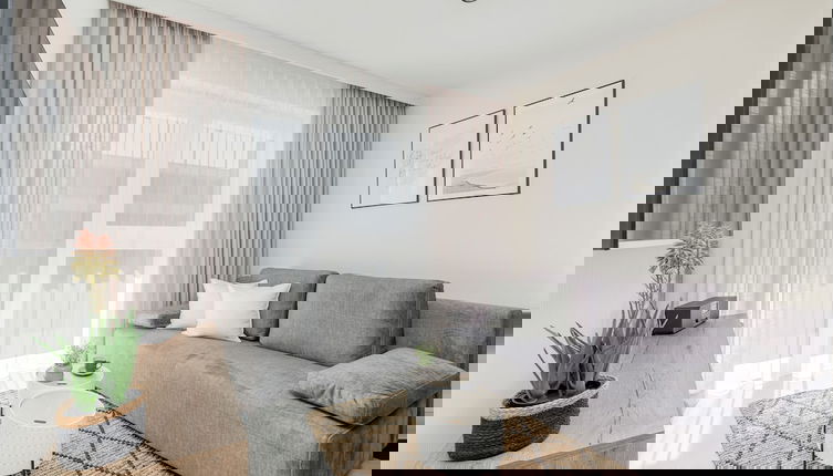 Foto 1 - Apartment With Parking by Renters