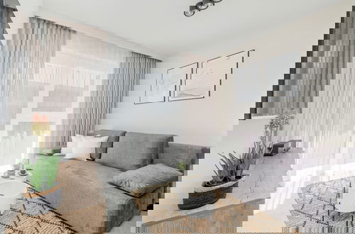 Foto 1 - Apartment With Parking by Renters
