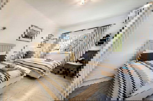 Foto 5 - 4 Bedrooms Private Pool Close To All Amenities