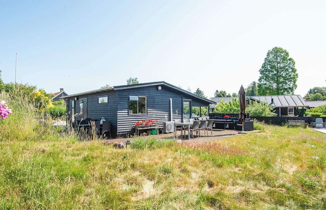 5 Person Holiday Home in Malling - Photo 1
