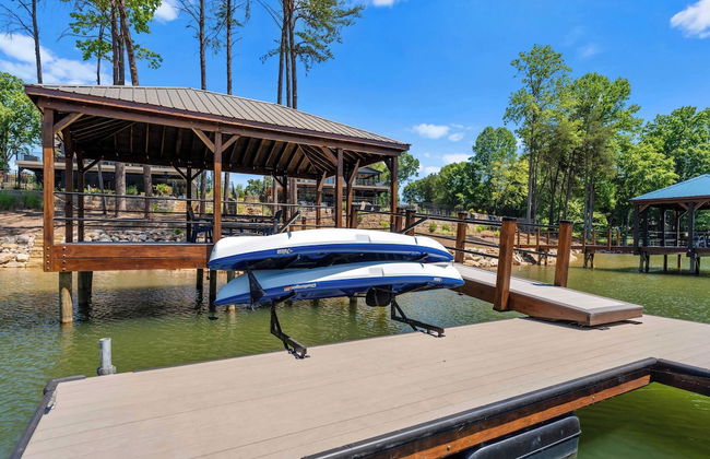 Blue Heron by Avantstay Lakefront, Dock, Pool, Theater Sleeps 22 - Photo 75