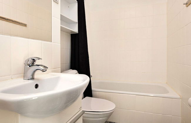 Apartment With Terrace in a Holiday Park - Foto 11