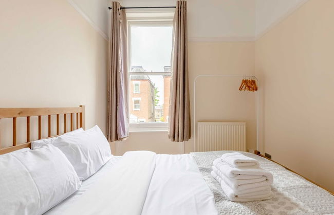 Roomy 3BD by Hampstead Heath! - Photo 15
