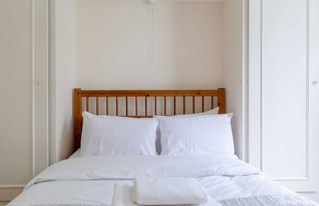 Roomy 3BD by Hampstead Heath! - Photo 7