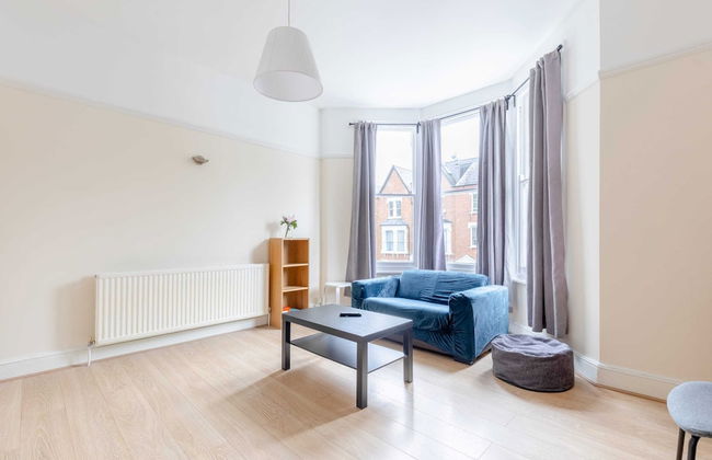 Roomy 3BD by Hampstead Heath! - Photo 27