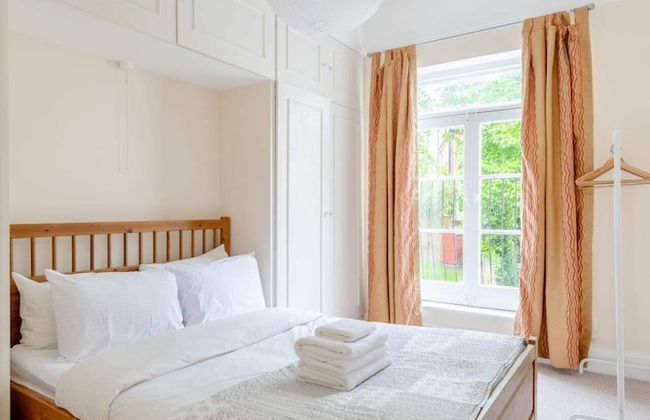 Roomy 3BD by Hampstead Heath! - Photo 17