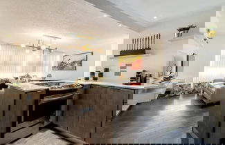 Photo 1 - 1 Bed 1 Bath 1 Parking Boutique Apt