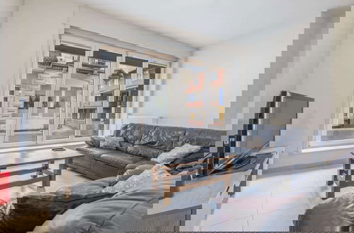 Foto 1 - Apartment With Modern Kitchen