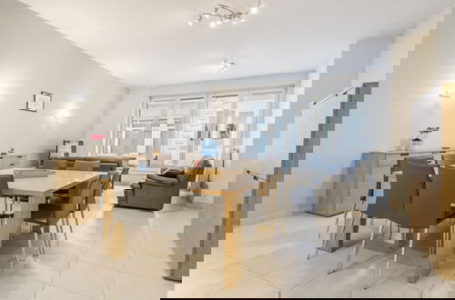 Foto 13 - Apartment With Modern Kitchen