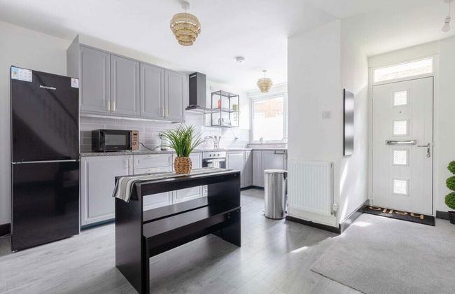 Newly Renovated 3BD Home, Islington! - Foto 18