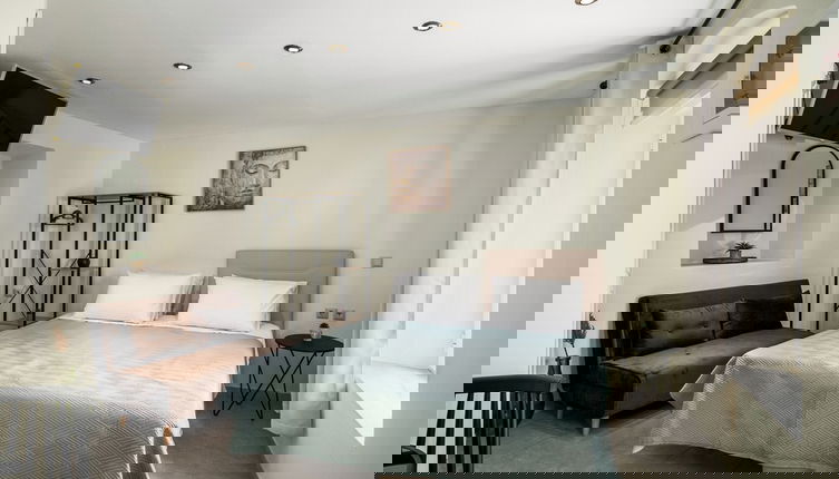 Photo 1 - Palazzo Apartment by Corfu Escapes