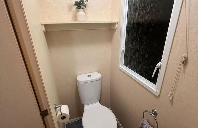 3 Bedroom Caravan - Sleeps 8 - Parking, Wifi, Pool - Foto 10