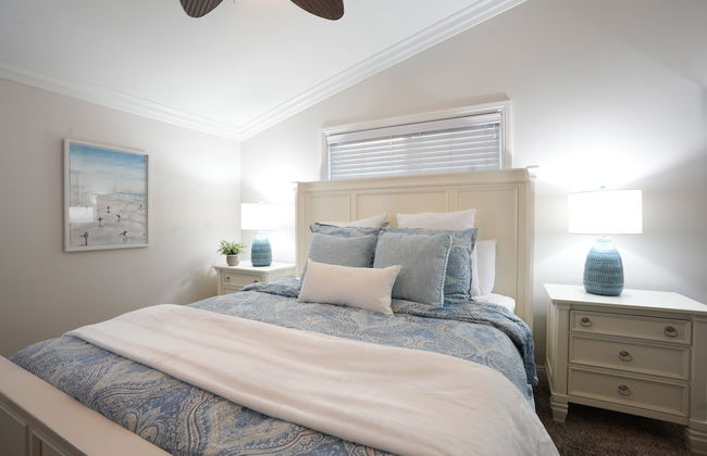 Sweet 4 bedroom, 3 bath plus Loft Bedroom, Pool Home - Foto 6