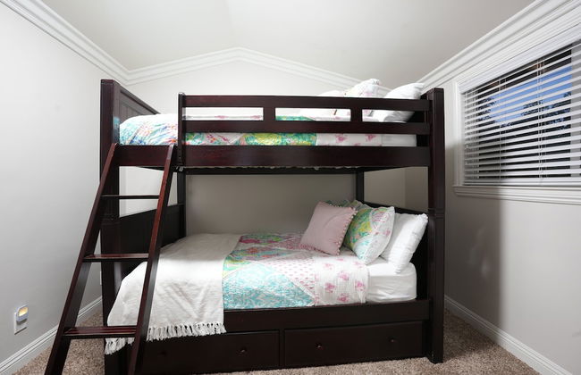 Sweet 4 bedroom, 3 bath plus Loft Bedroom, Pool Home - Foto 9