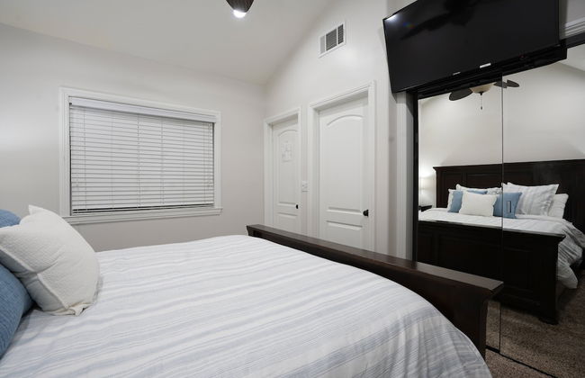 Sweet 4 bedroom, 3 bath plus Loft Bedroom, Pool Home - Foto 7