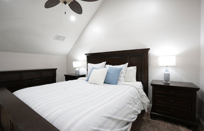 Sweet 4 bedroom, 3 bath plus Loft Bedroom, Pool Home - Foto 4