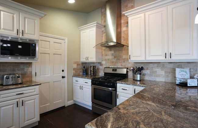 Sweet 4 bedroom, 3 bath plus Loft Bedroom, Pool Home - Foto 17