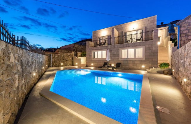 Villa Kabalero - Photo 20