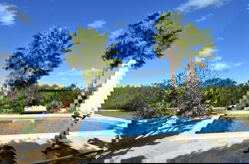 Foto 15 - Mansion in San Rafael With Pool & Beach