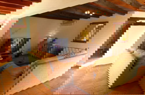 Foto 5 - Mansion in San Rafael With Pool & Beach