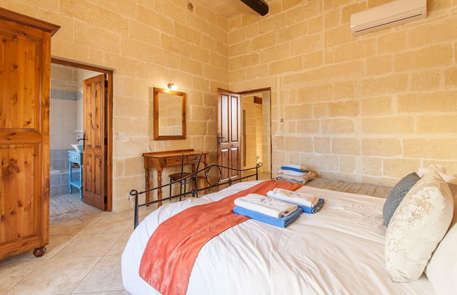 Centre Island Gozitan Farmhouse Pool - Foto 21