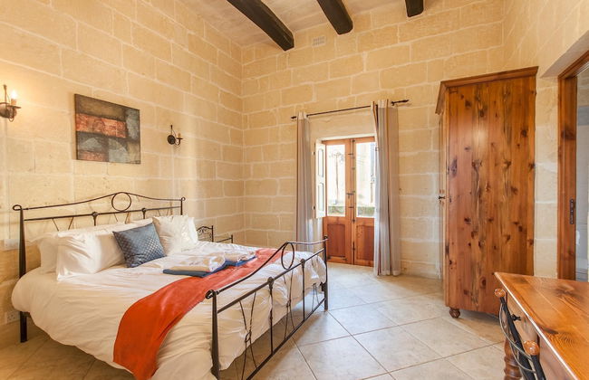 Centre Island Gozitan Farmhouse Pool - Foto 17