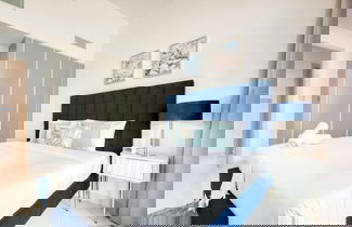 Foto 3 - Luxury Beach Front Apartment