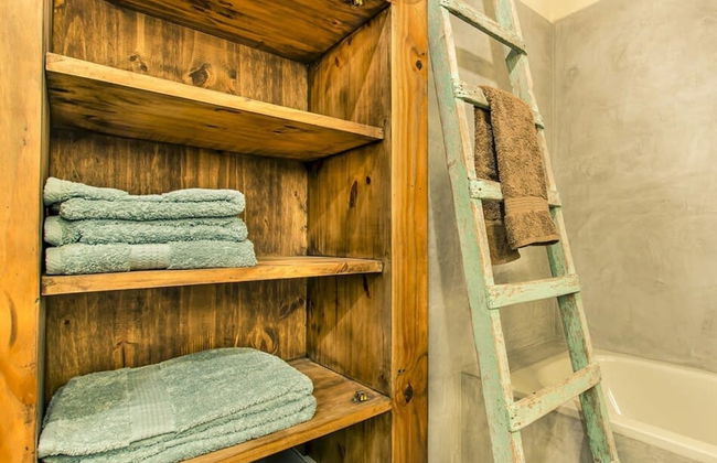 Retro Designer Homelike Apartment - Close to Beach - Photo 23