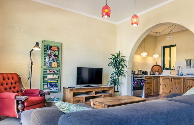 Retro Designer Homelike Apartment - Close to Beach - Photo 15