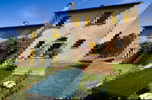 Foto 19 - Villa in Italy With Private Pool & Garden