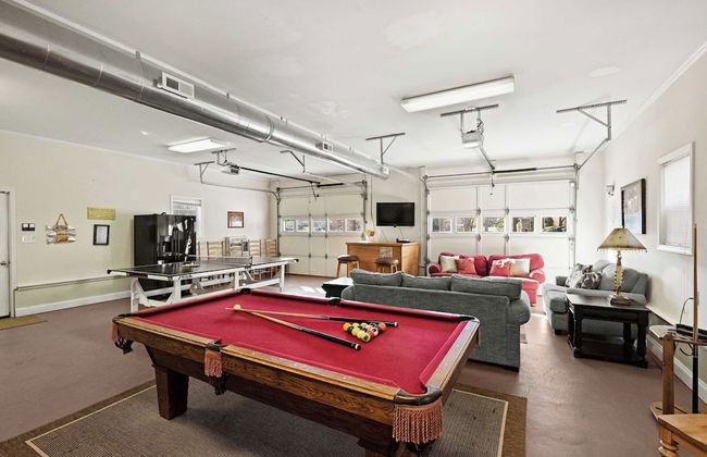 Bear Creek Lodge by Avantstay Lakefront + Dock - Foto 10