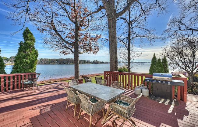 Bear Creek Lodge by Avantstay Lakefront + Dock - Foto 43