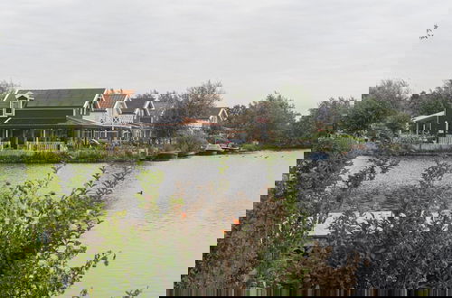 Foto 31 - Lakeview Villa With Swimming and Fishing Pier