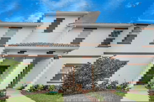 Foto 1 - Luxury Champions Gate Town Home 4 Bedroom Townhouse by RedAwning