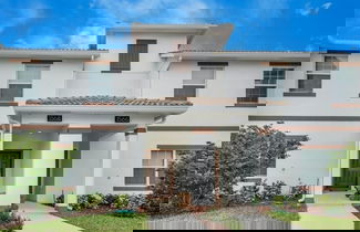 Foto 1 - Luxury Champions Gate Town Home 4 Bedroom Townhouse by RedAwning