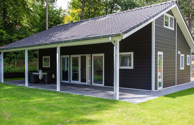 Holiday Home With Covered Terrace in Rhenen - Foto 1