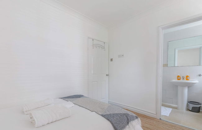 Spacious 3BD Flat, Close to Tube - Fulham! - Foto 14