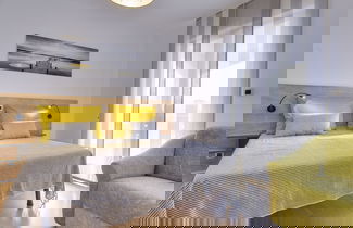 Foto 2 - Nicely Decorated Apartment With Private Pool