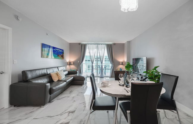 Modern Condos Available in Brickell - Photo 31