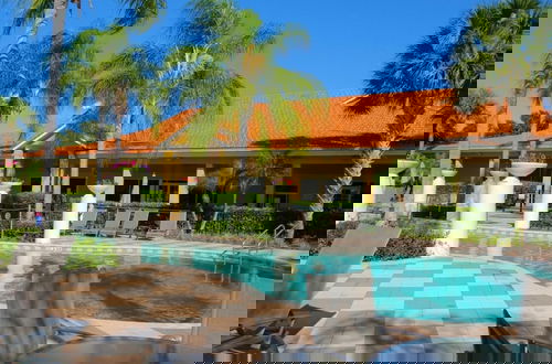 Foto 25 - Luxury Villa With Large Private South Facing Pool