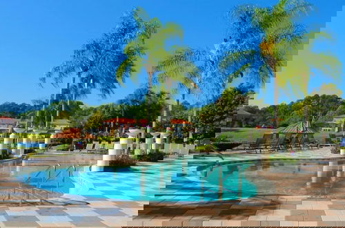 Foto 28 - Luxury Villa With Large Private South Facing Pool
