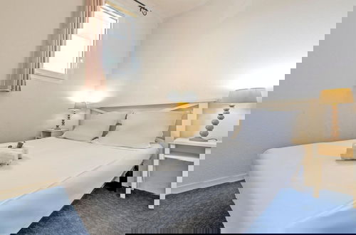 Photo 3 - Spacious Apartment With sea View