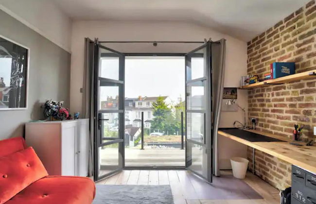 Stunning House in Leigh-on-sea - Photo 40