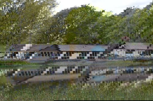 Foto 36 - Attractive Holiday Home on a Car-free Park