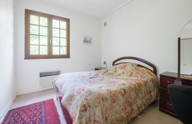 Inviting Holiday Home in Miremont With Garden - Foto 7