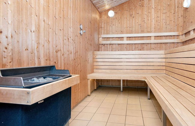 6 Person Holiday Home on a Holiday Park in Hemmet - Foto 23