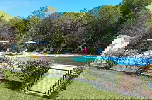 Photo 25 - Beautiful Holiday Home With Garden
