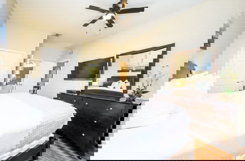 Photo 4 - Beautiful Deluxe Condo, Vista Cay - 3023